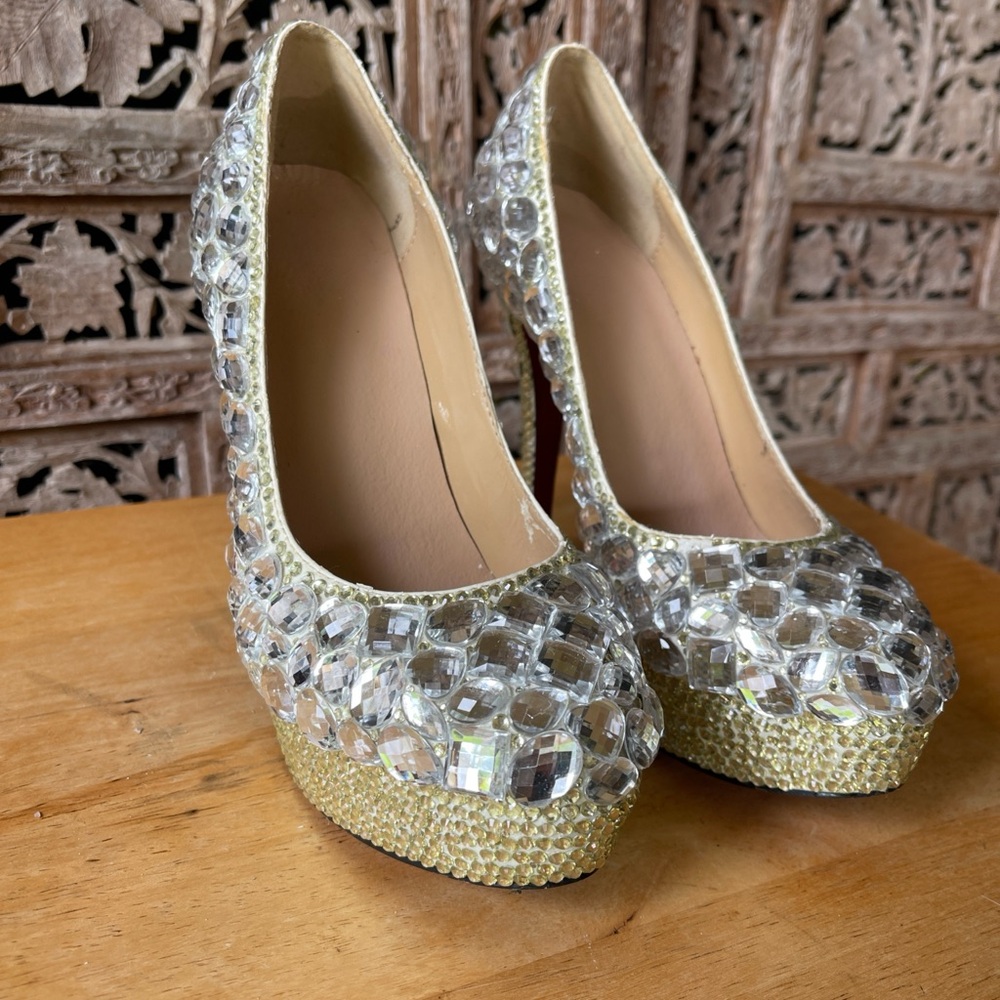 Dazzling Crystal Embellished Women's Heels